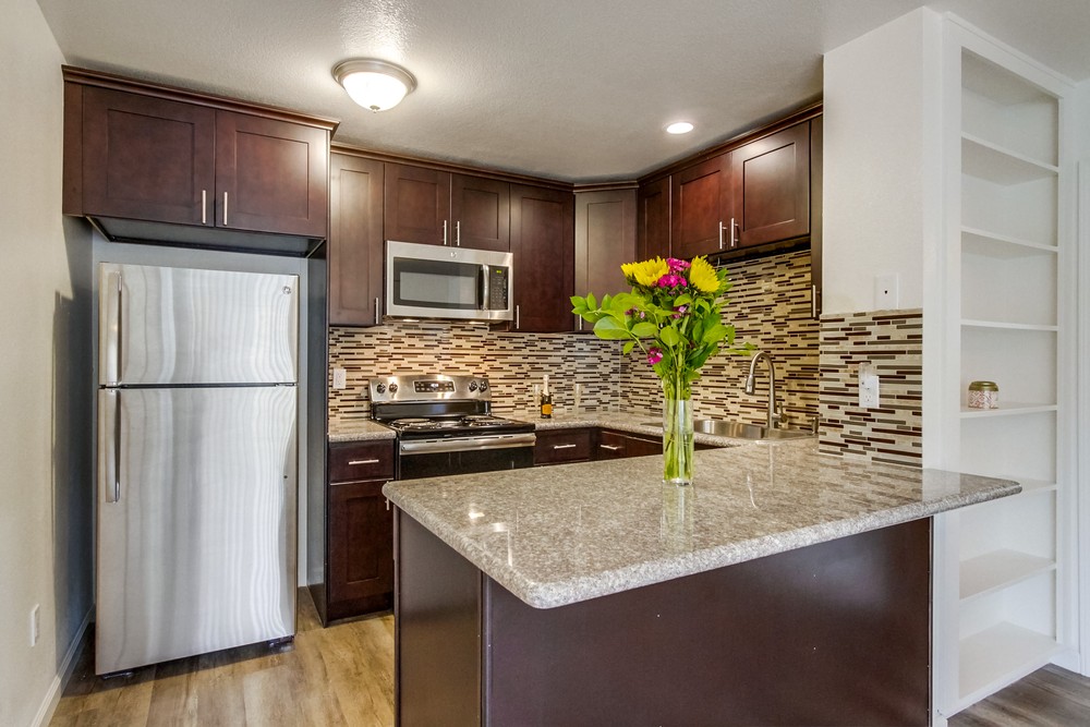 Virtual tour photo 15 of 38 for 3277 Berger Ave