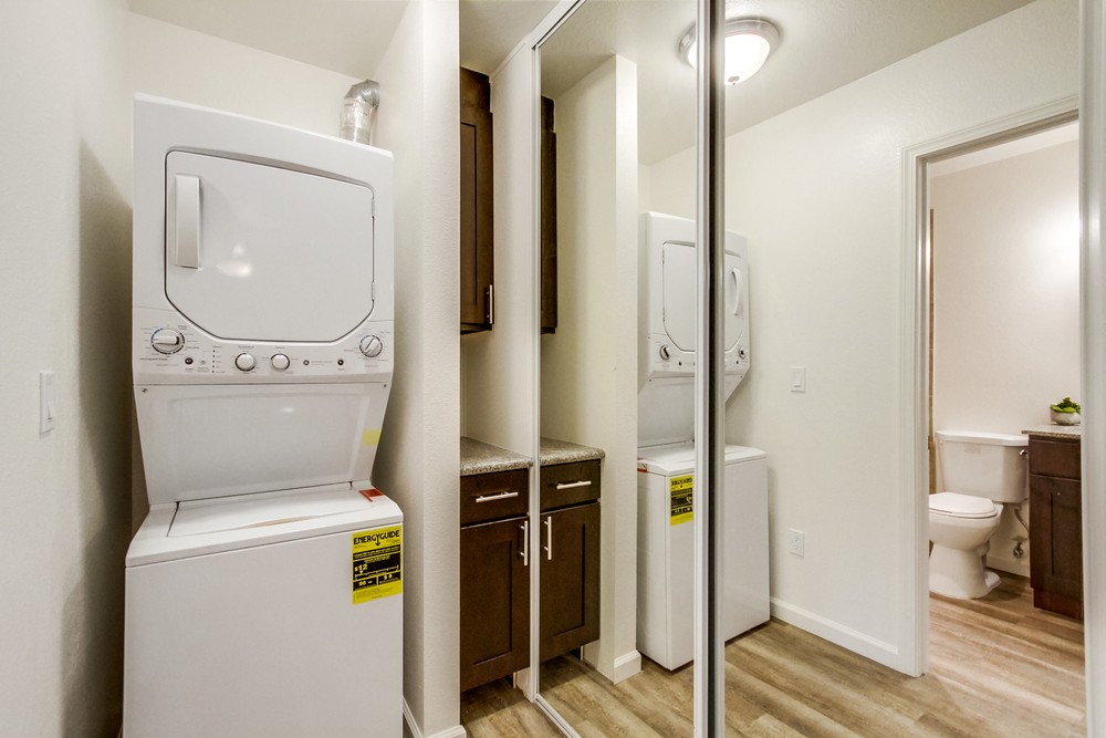 Virtual tour photo 25 of 38 for 3277 Berger Ave