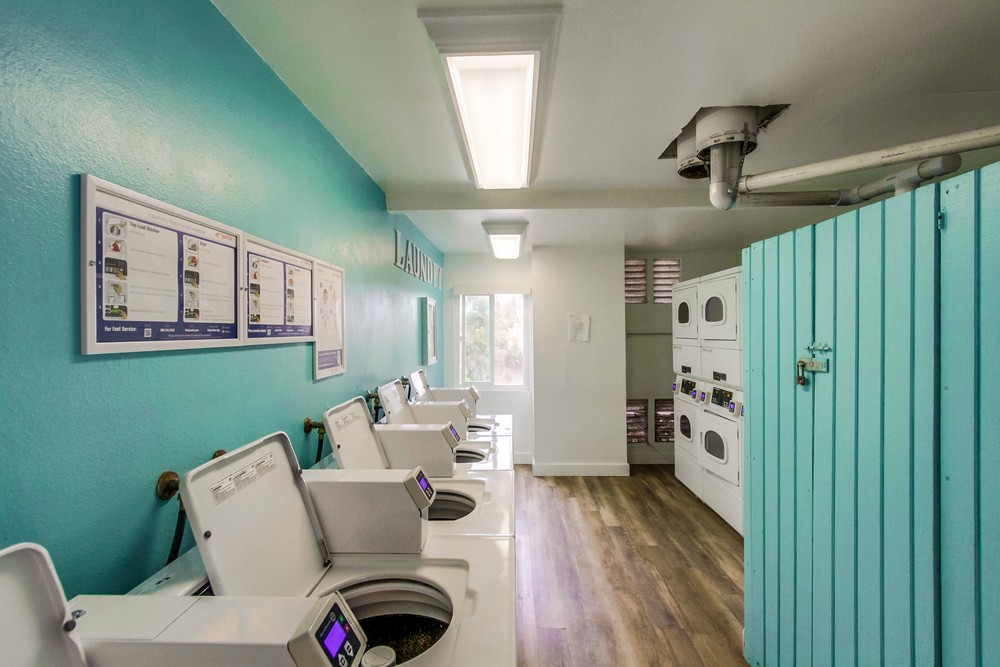 Virtual tour photo 28 of 38 for 3277 Berger Ave