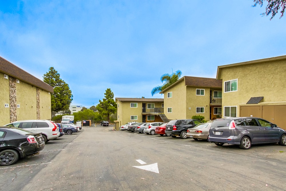 Virtual tour photo 35 of 38 for 3277 Berger Ave