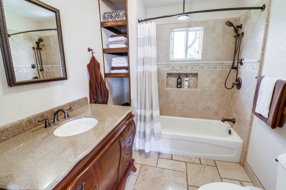 Virtual tour photo 18 of 34 for 3280 Gillette St