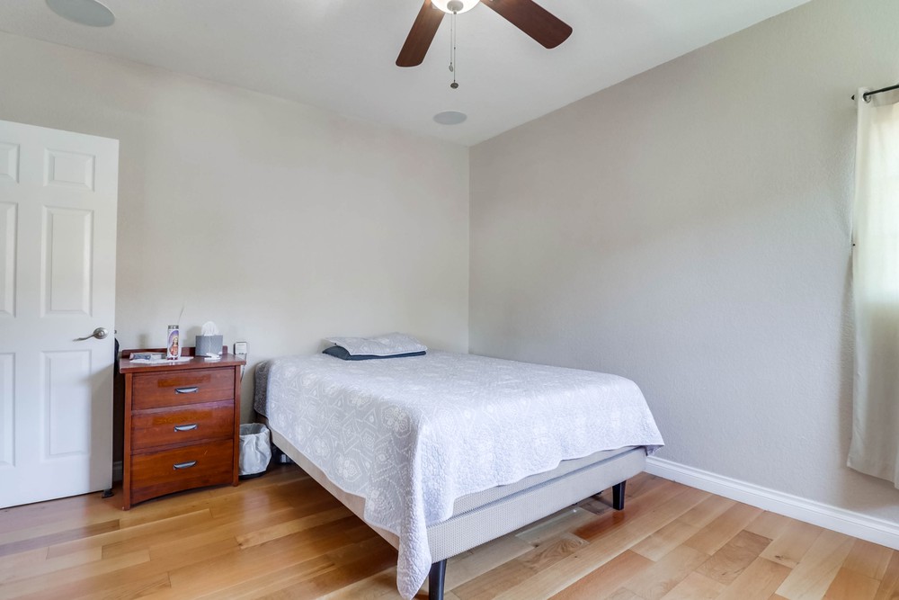 Virtual tour photo 24 of 34 for 3280 Gillette St