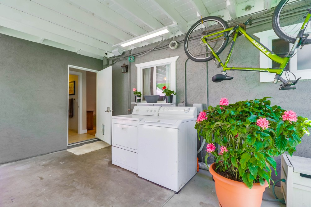Virtual tour photo 28 of 34 for 3280 Gillette St