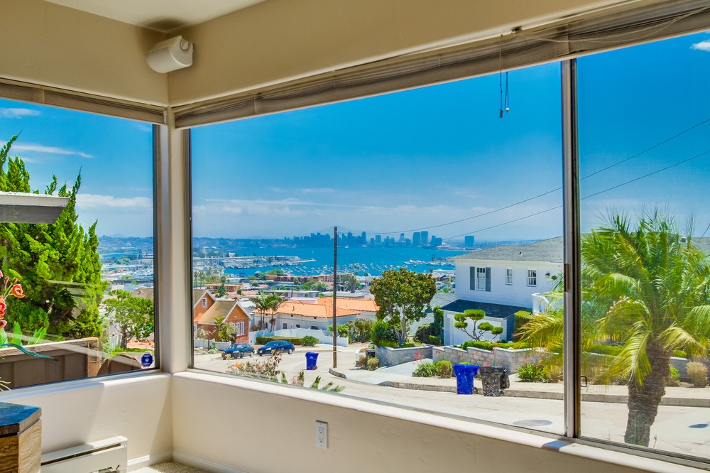 Virtual tour photo 7 of 39 for 3280 Trumbull Street