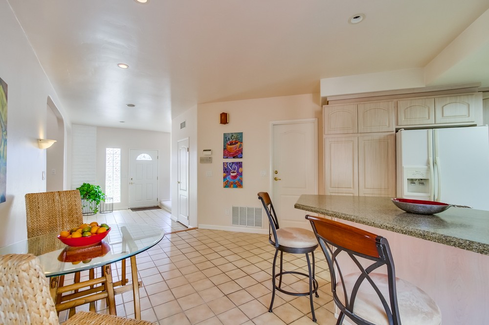 Virtual tour photo 11 of 39 for 3280 Trumbull Street