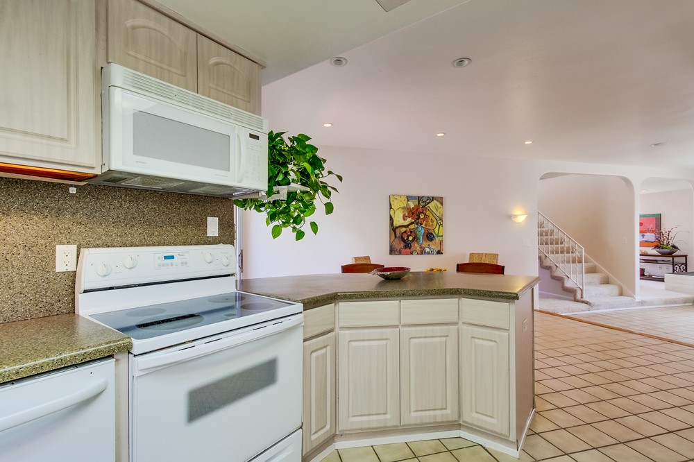 Virtual tour photo 13 of 39 for 3280 Trumbull Street