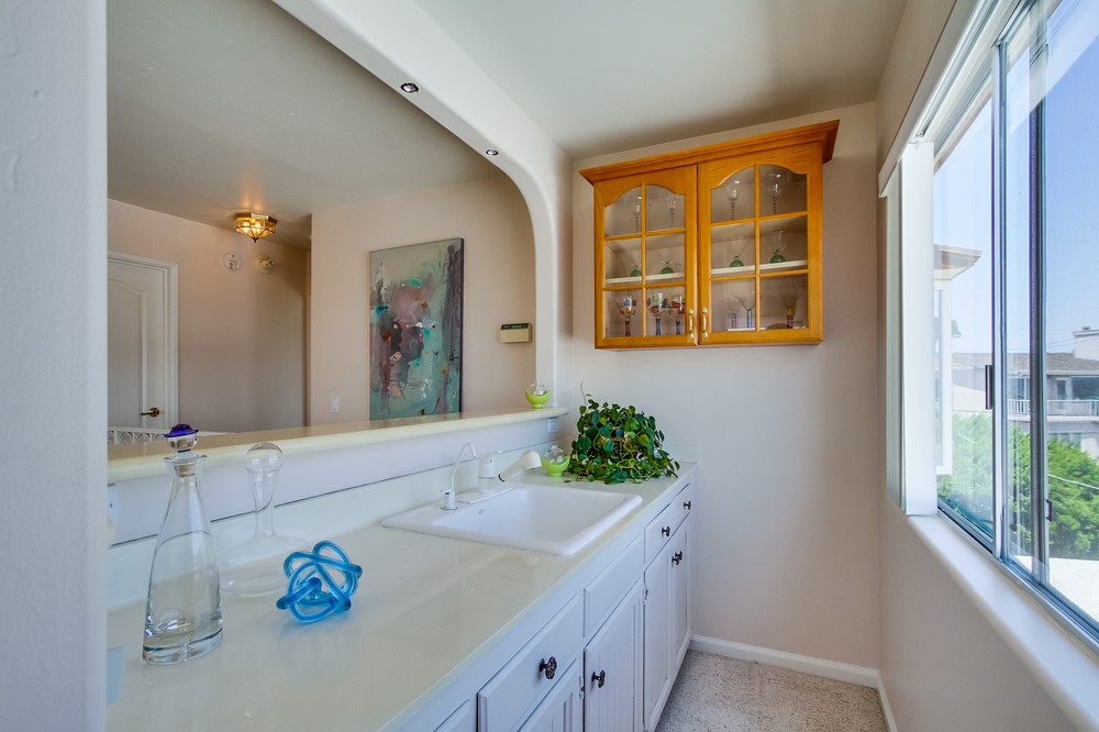 Virtual tour photo 14 of 39 for 3280 Trumbull Street