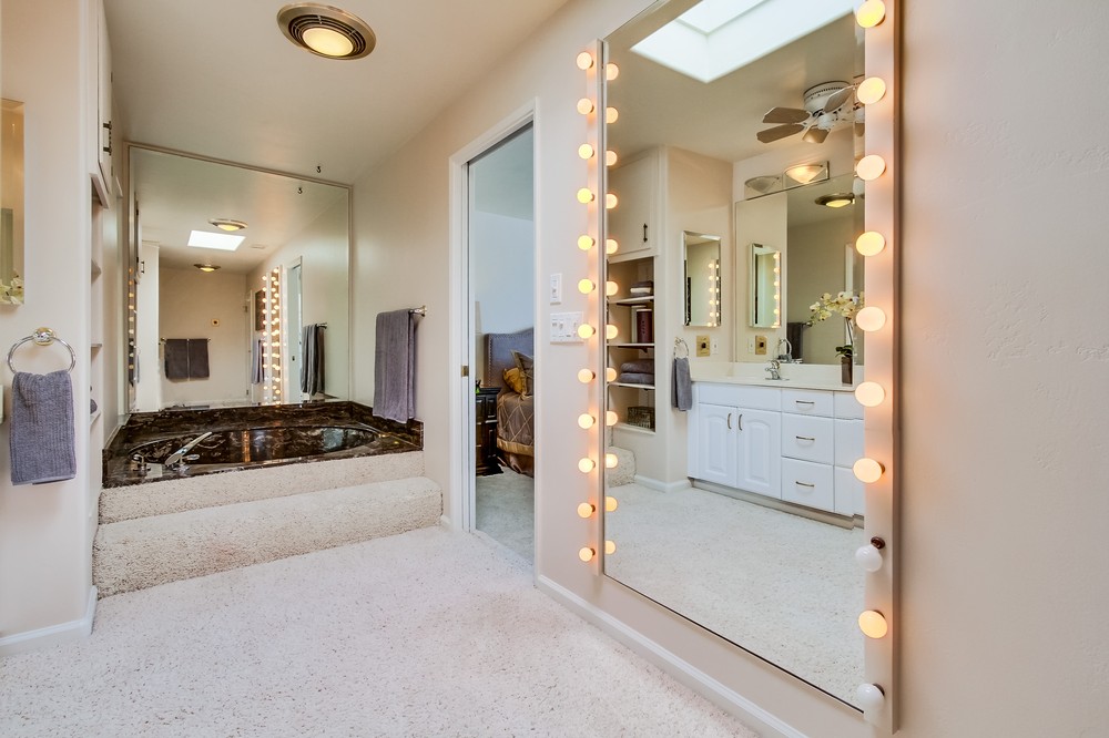 Virtual tour photo 29 of 39 for 3280 Trumbull Street