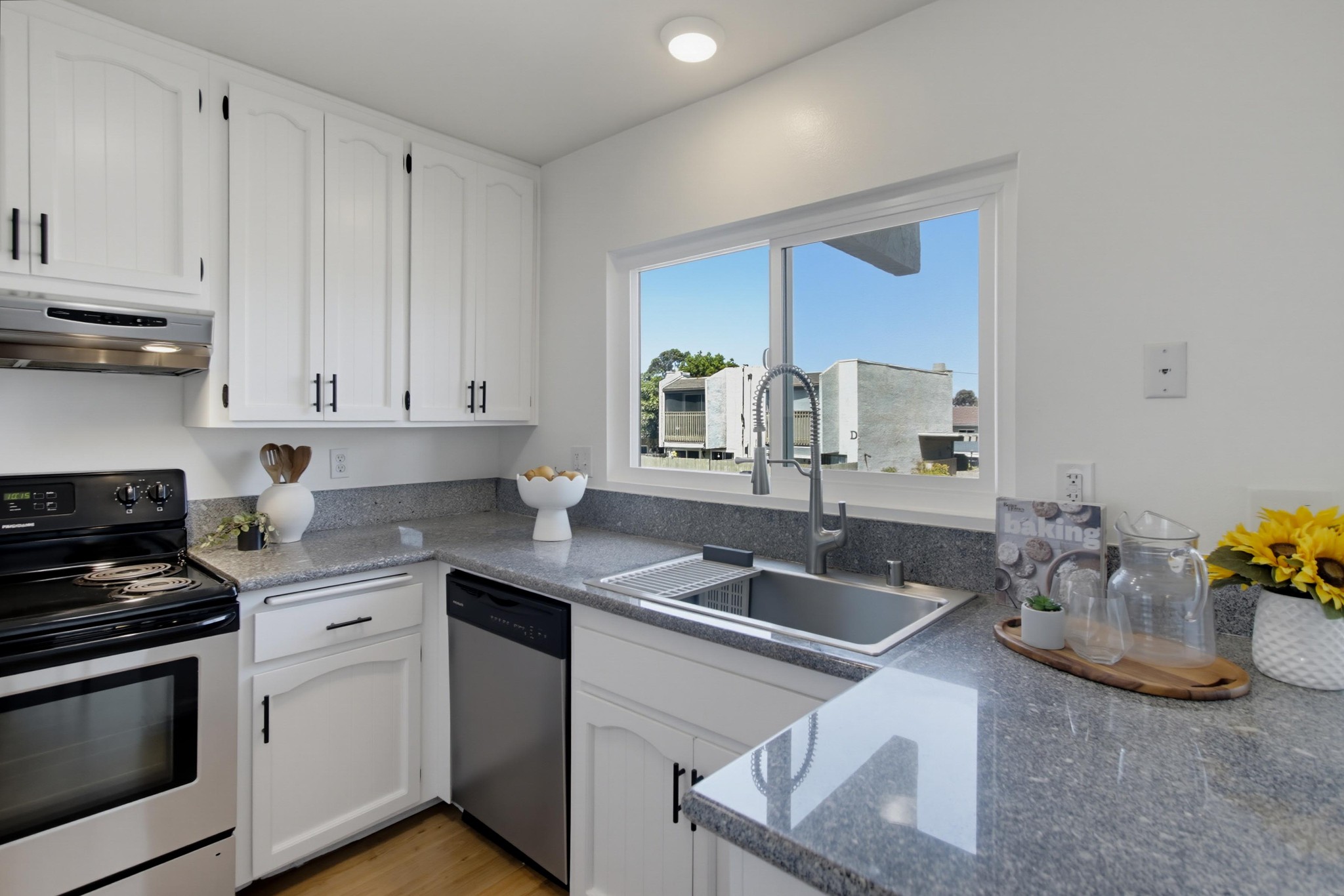 Virtual tour photo 3 of 41 for 3282 Berger Ave
