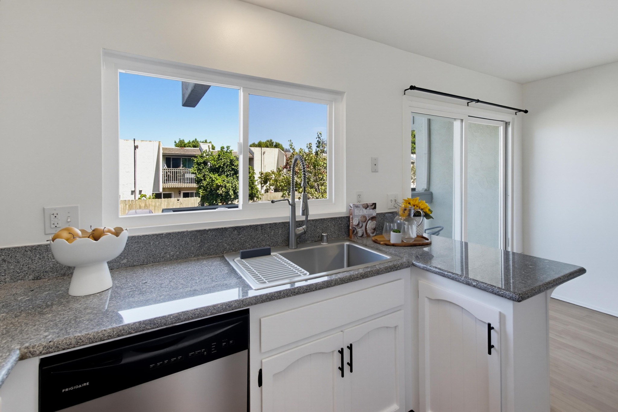 Virtual tour photo 21 of 41 for 3282 Berger Ave