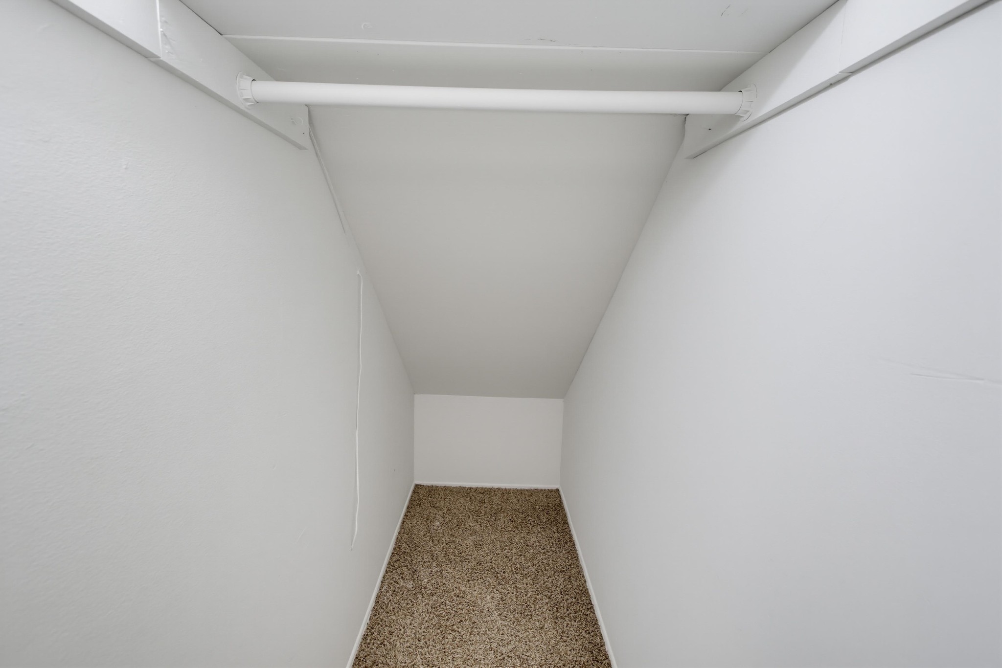 Virtual tour photo 39 of 41 for 3282 Berger Ave