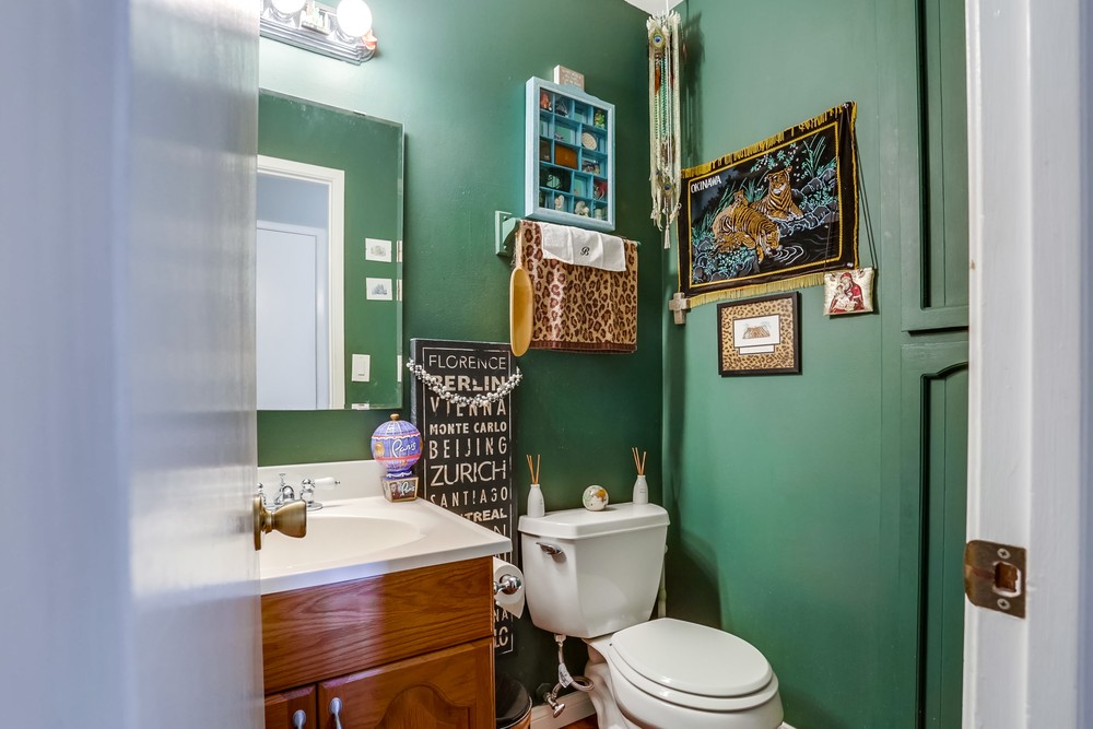 Virtual tour photo 19 of 37 for 3282 Berger Ave UNIT B2