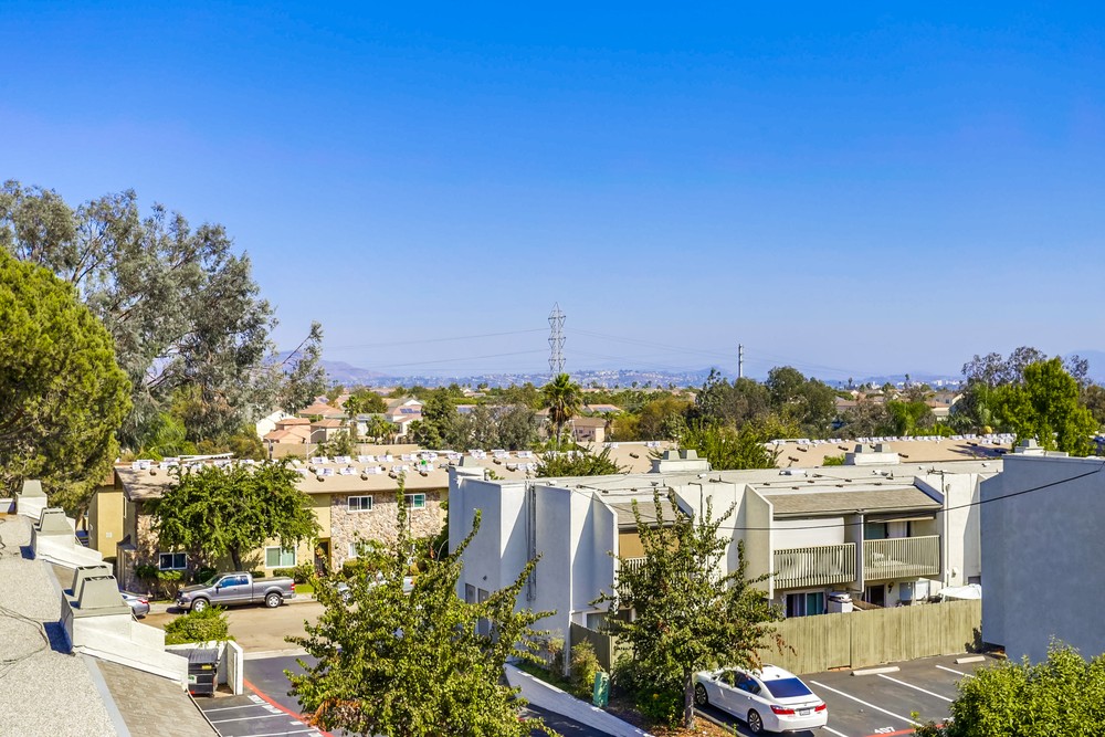 Virtual tour photo 31 of 37 for 3282 Berger Ave UNIT B2