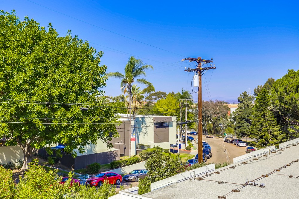 Virtual tour photo 32 of 37 for 3282 Berger Ave UNIT B2