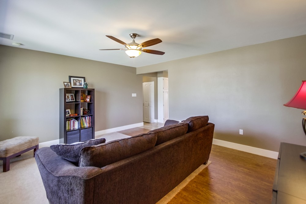 Virtual tour photo 7 of 49 for 3285 Moccasin Ave