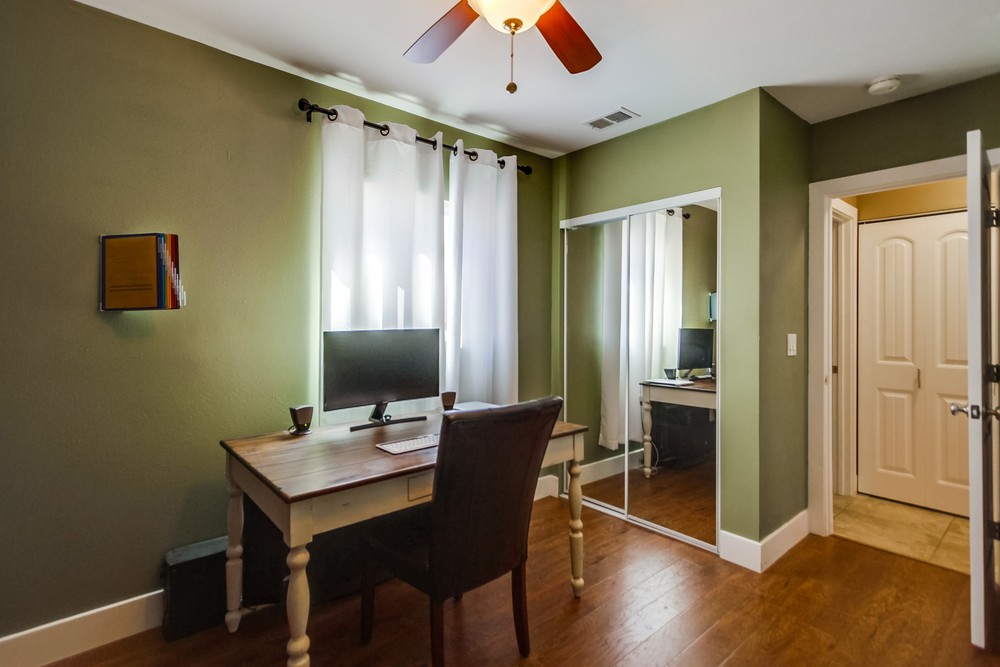 Virtual tour photo 28 of 49 for 3285 Moccasin Ave