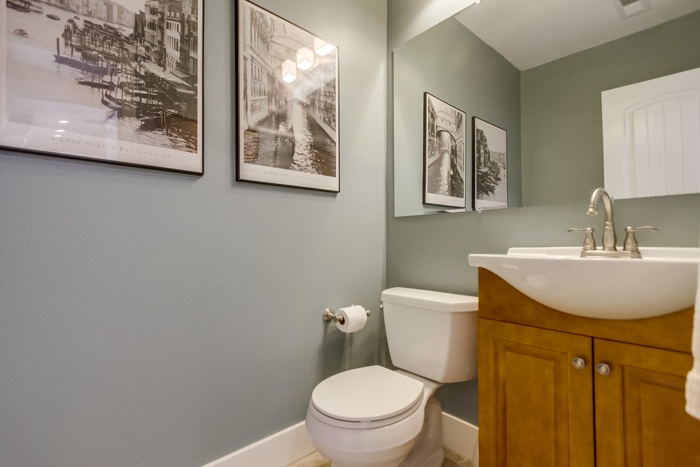 Virtual tour photo 29 of 49 for 3285 Moccasin Ave