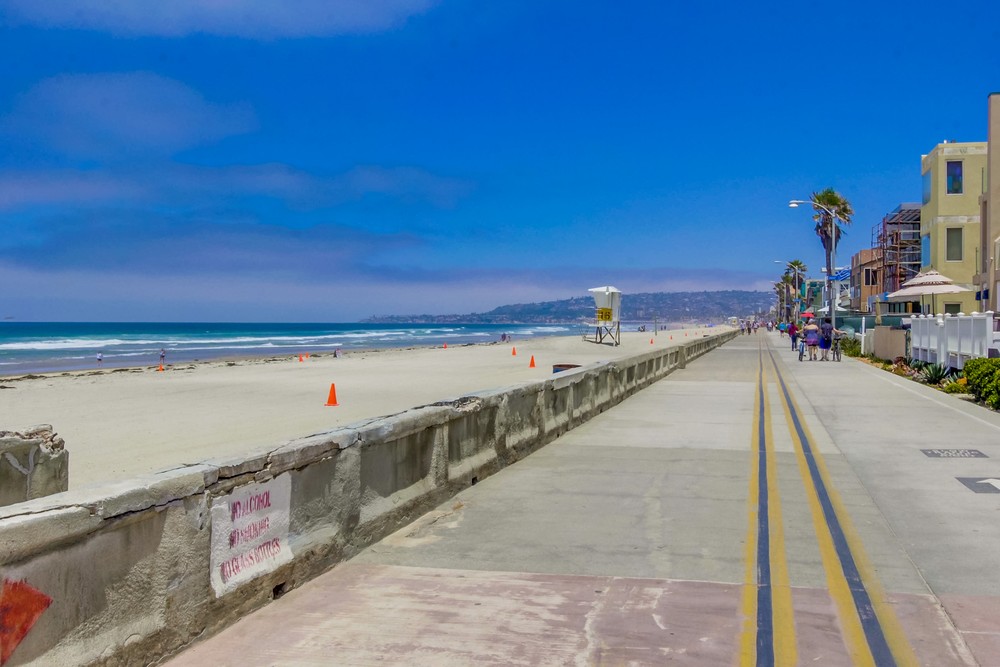 Virtual tour photo 6 of 46 for 3285 Ocean Front Walk #2