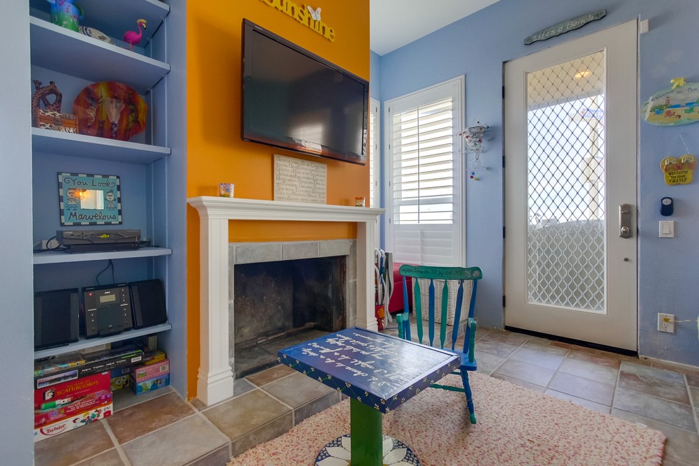 Virtual tour photo 22 of 46 for 3285 Ocean Front Walk #2
