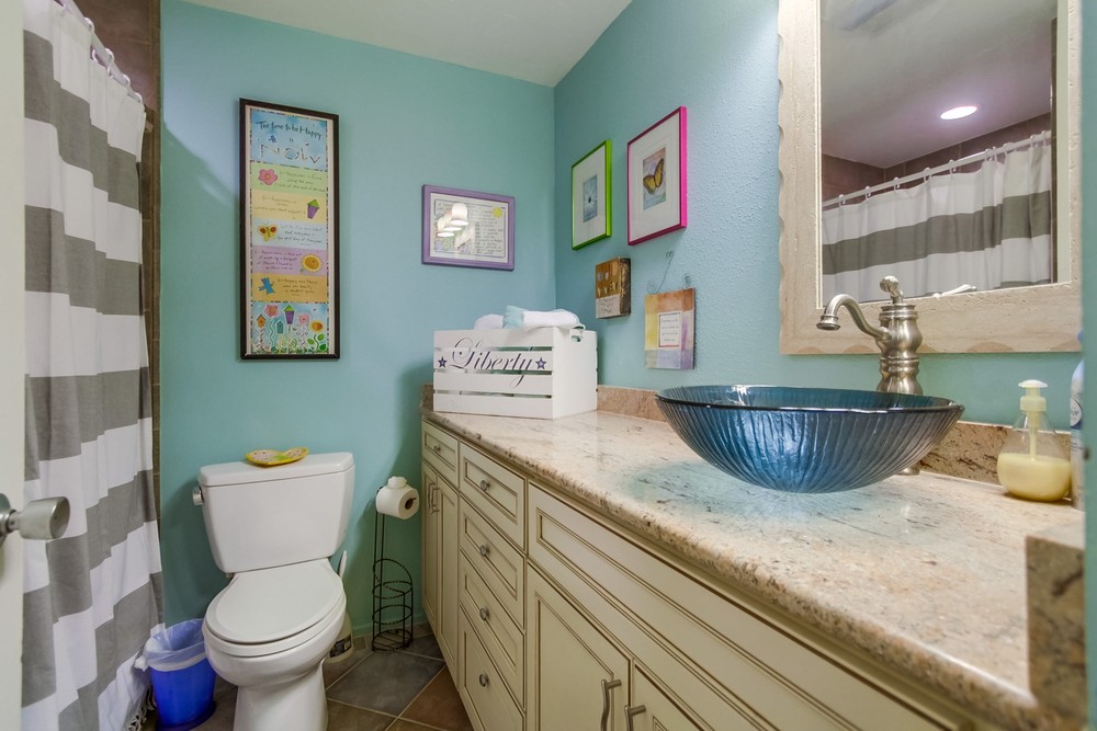 Virtual tour photo 43 of 46 for 3285 Ocean Front Walk #2