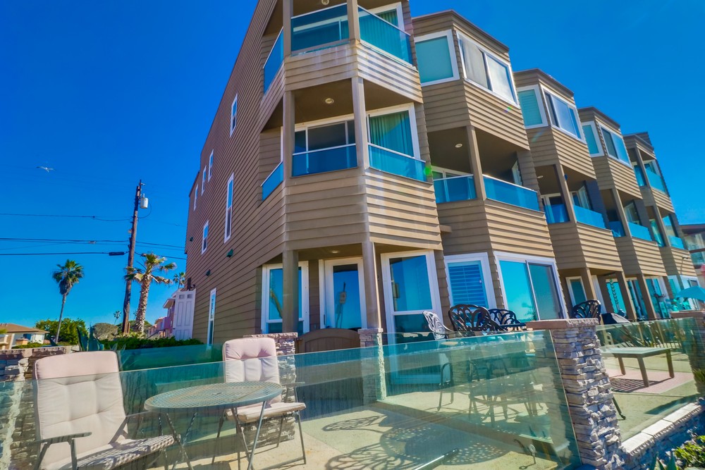Virtual tour photo 1 of 43 for 3285 Ocean Front Walk