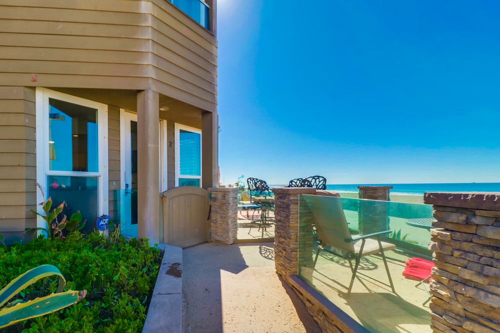 Virtual tour photo 4 of 43 for 3285 Ocean Front Walk