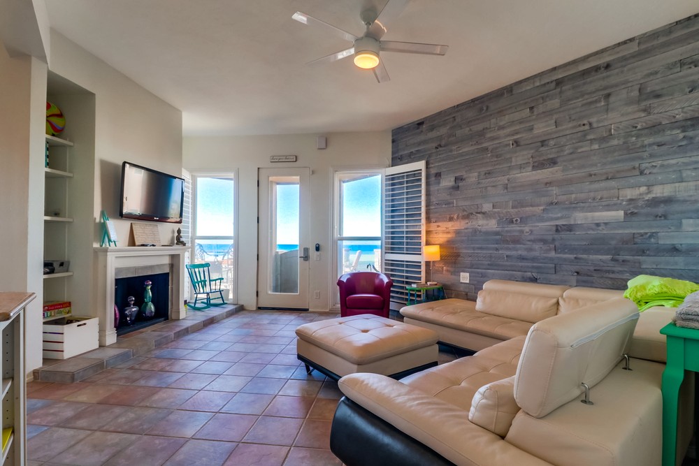 Virtual tour photo 15 of 43 for 3285 Ocean Front Walk