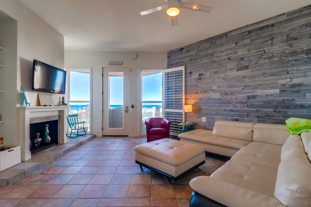 Virtual tour photo 17 of 43 for 3285 Ocean Front Walk