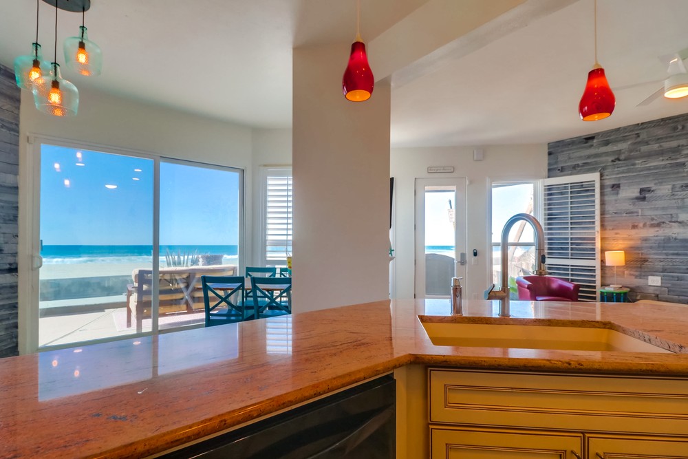 Virtual tour photo 31 of 43 for 3285 Ocean Front Walk
