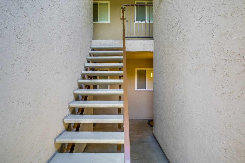 Virtual tour photo 9 of 48 for 3285 Ocean View Blvd #21