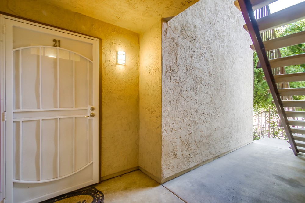 Virtual tour photo 10 of 48 for 3285 Ocean View Blvd #21