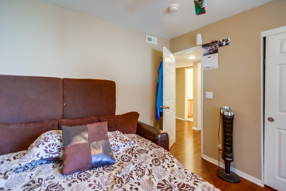 Virtual tour photo 40 of 48 for 3285 Ocean View Blvd #21