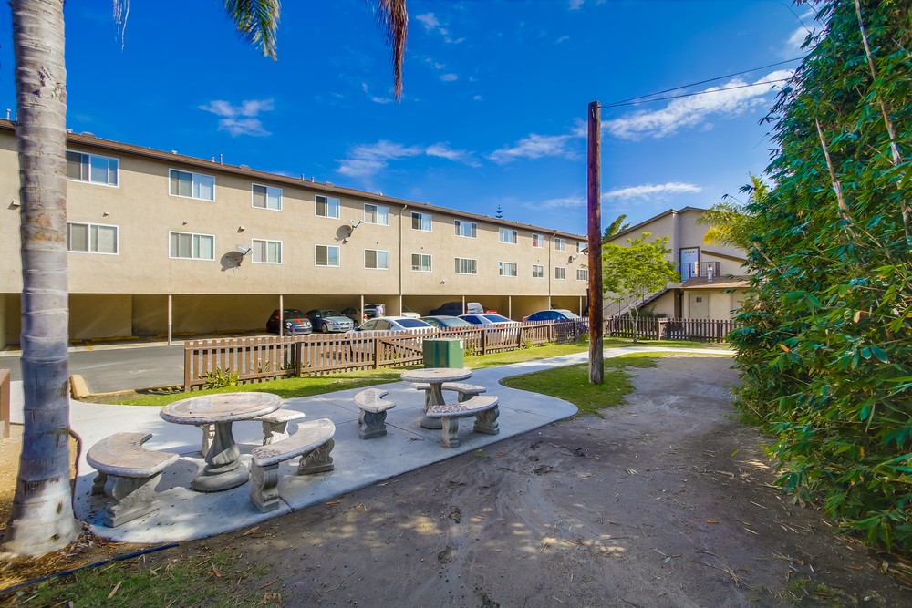 Virtual tour photo 47 of 48 for 3285 Ocean View Blvd #21