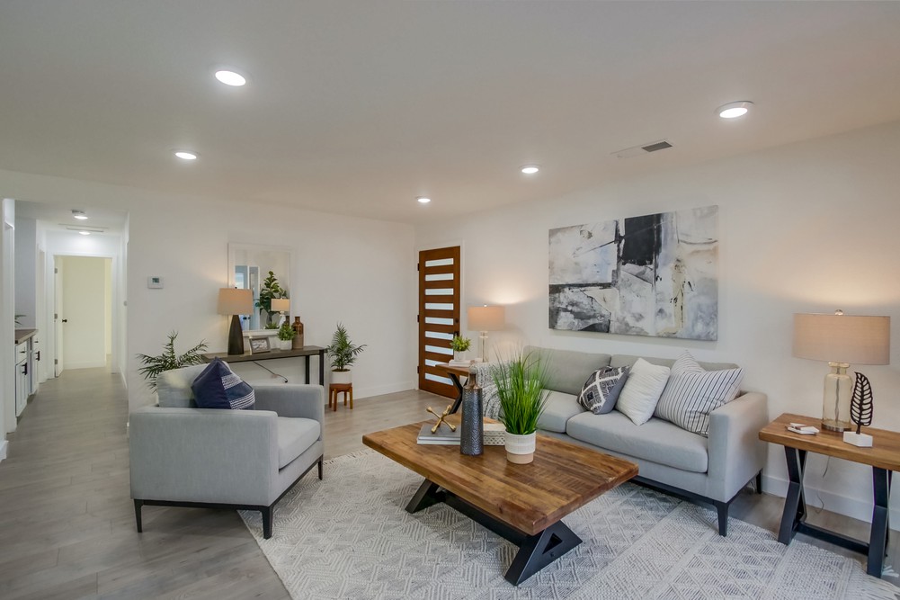 Virtual tour photo 17 of 62 for 3287 Mohican Ave