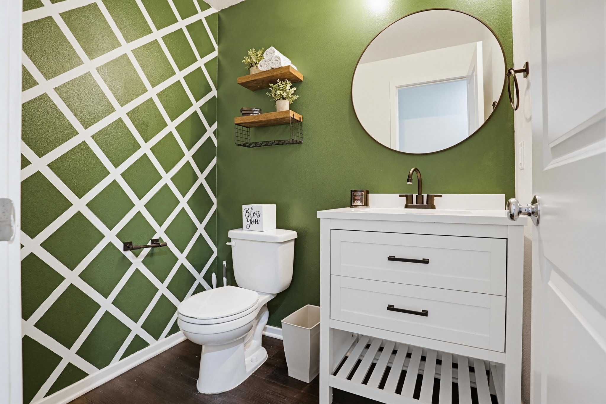 Virtual tour photo 18 of 34 for 329 Antoni Glen UNIT 1404