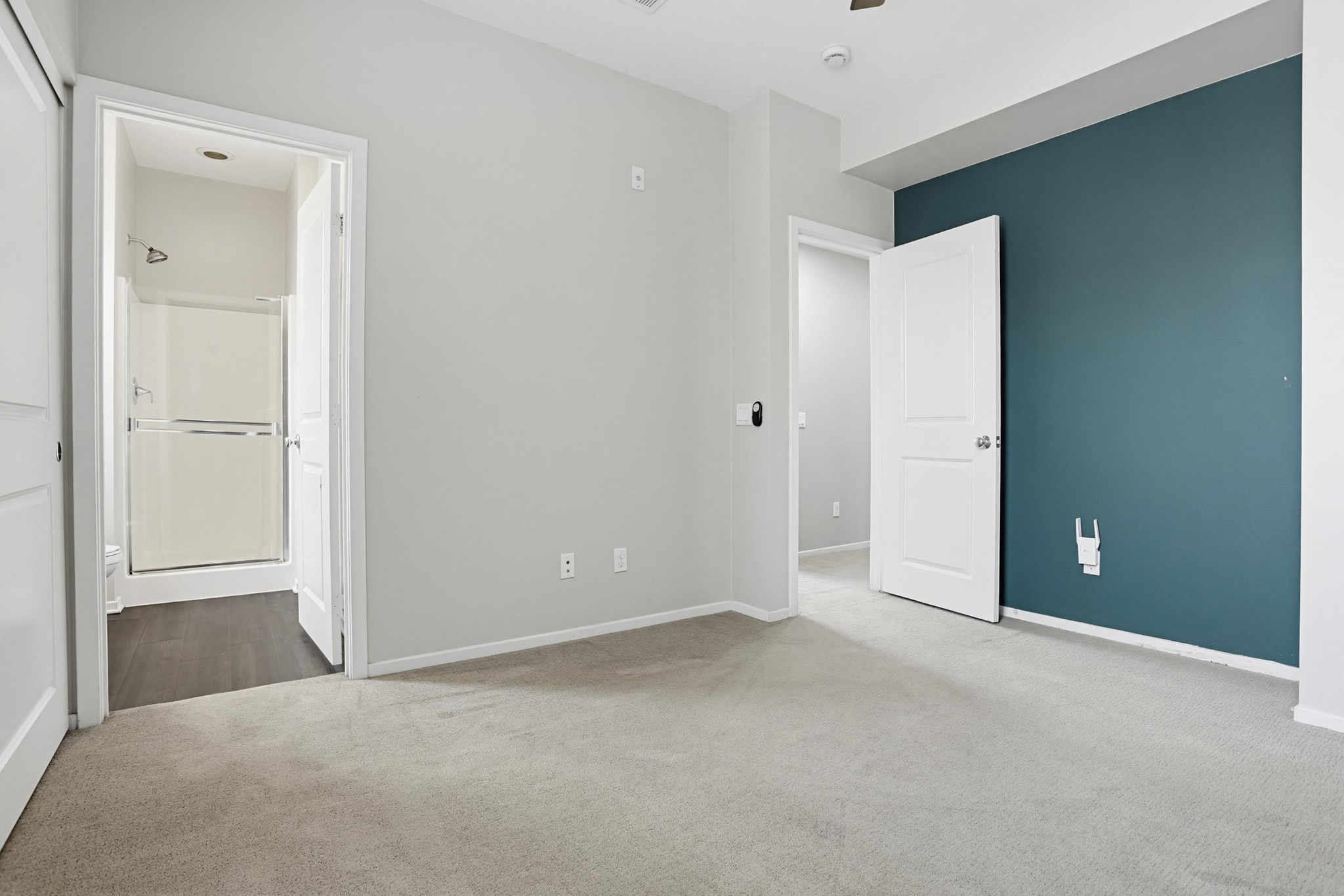 Virtual tour photo 32 of 34 for 329 Antoni Glen UNIT 1404