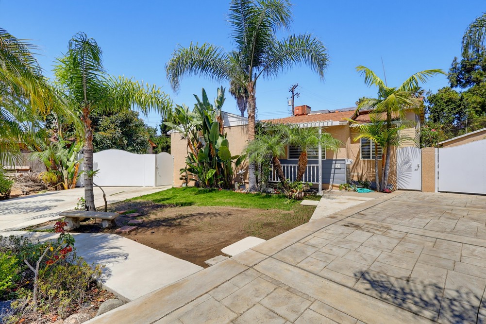 Virtual tour photo 5 of 101 for 329 Kathryn Dr