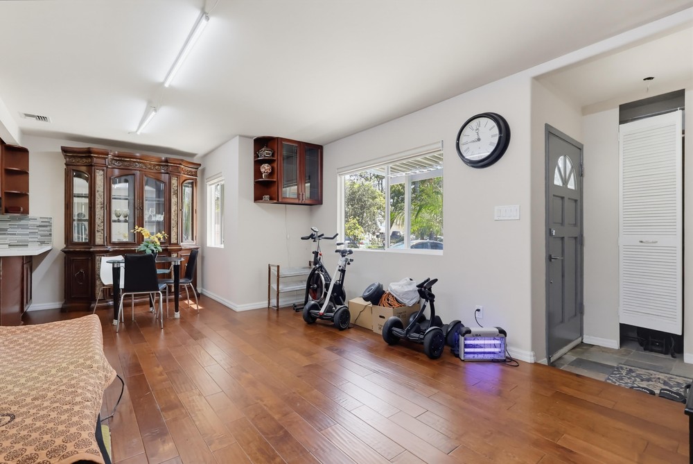 Virtual tour photo 10 of 101 for 329 Kathryn Dr