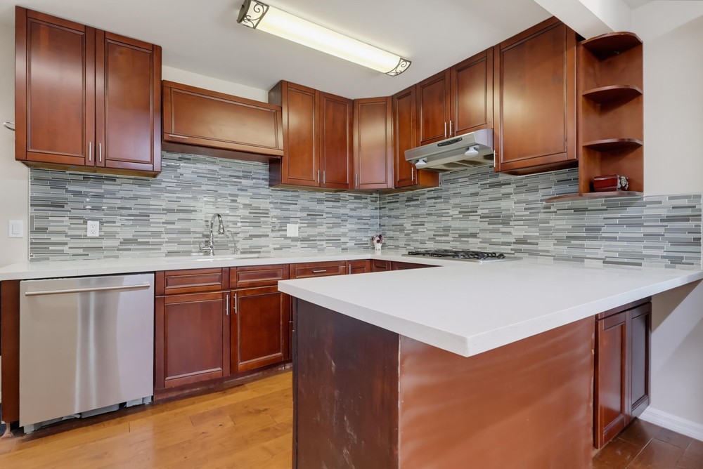 Virtual tour photo 13 of 101 for 329 Kathryn Dr