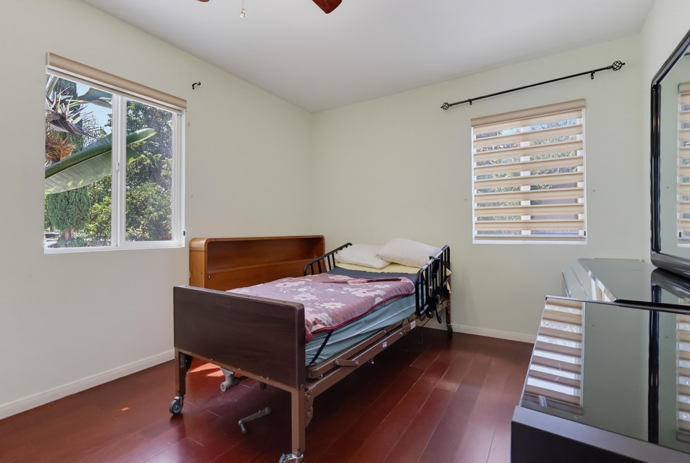 Virtual tour photo 21 of 101 for 329 Kathryn Dr