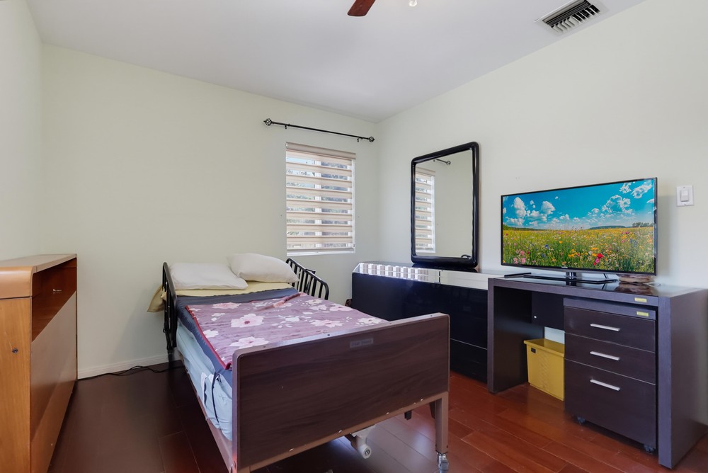 Virtual tour photo 22 of 101 for 329 Kathryn Dr