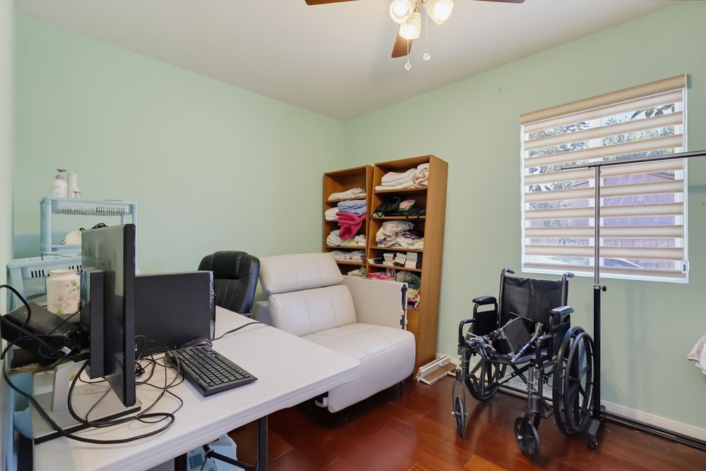 Virtual tour photo 25 of 101 for 329 Kathryn Dr