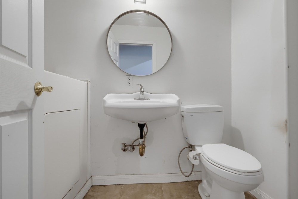 Virtual tour photo 35 of 101 for 329 Kathryn Dr