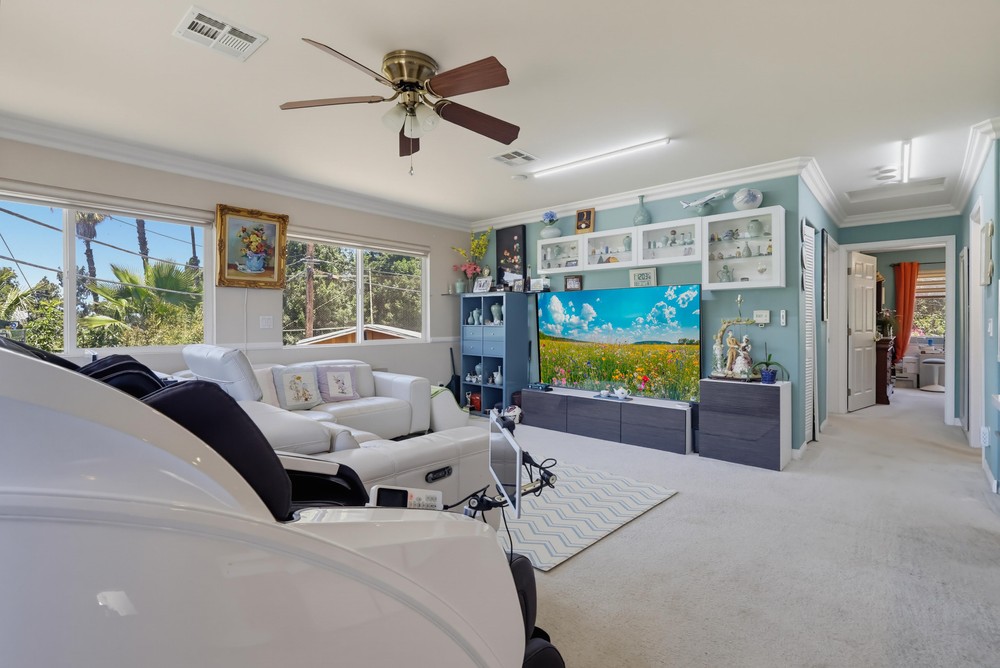 Virtual tour photo 56 of 101 for 329 Kathryn Dr