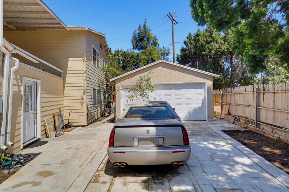 Virtual tour photo 78 of 101 for 329 Kathryn Dr