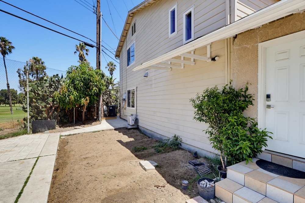 Virtual tour photo 90 of 101 for 329 Kathryn Dr