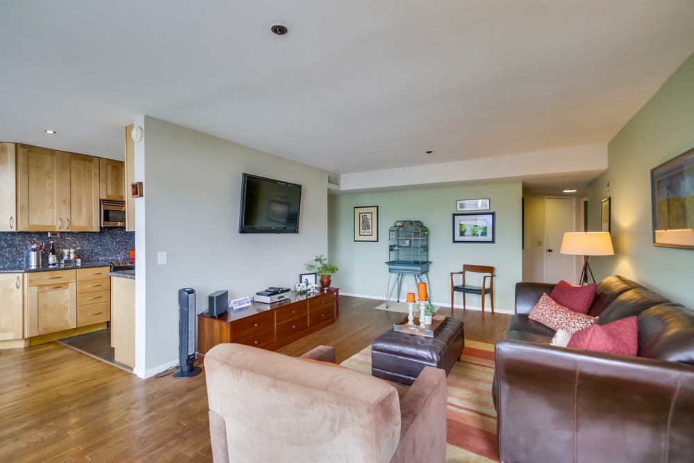 Virtual tour photo 5 of 46 for 3290 6th Avenue #4B