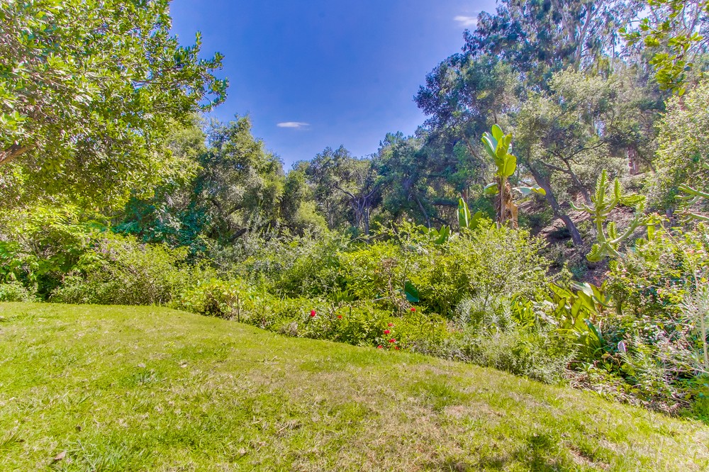 Virtual tour photo 38 of 46 for 3290 6th Avenue #4B