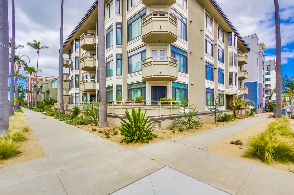 Virtual tour photo 44 of 46 for 3290 6th Avenue #4B