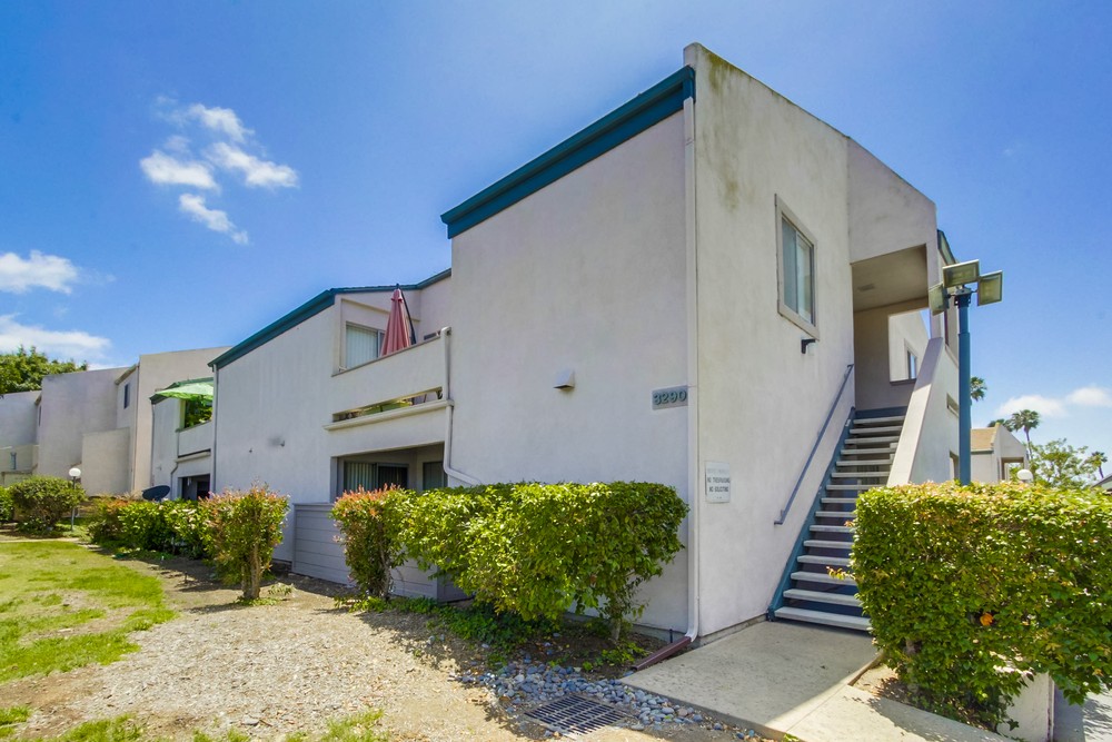 Virtual tour photo 4 of 43 for 3290 Ashford St